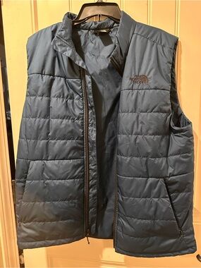 The North Face Men's Navy Quilted Jacket